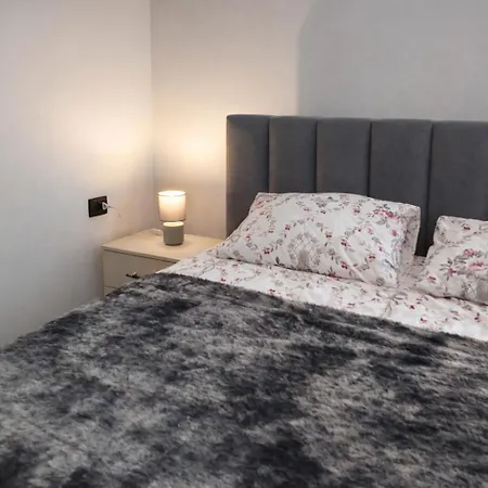 Beatiful Beachside One Bedroom * Durrës