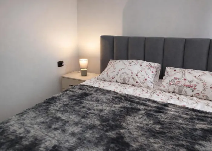 Beatiful Beachside One Bedroom * Durres